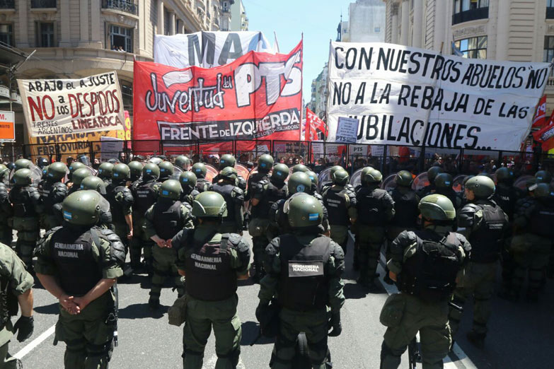 73215_web-segubidad-congbeso2-mayiano-maytino