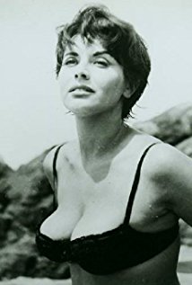 MV5BOWY2NTgxMzktNTYzZC00YTBkLTgwMDgtZTZmMmFhMWU0ZmQ0XkEyXkFqcGdeQXVyMDUyOTUyNQ@@._V1_UY317_CR121,0,214,317_AL_