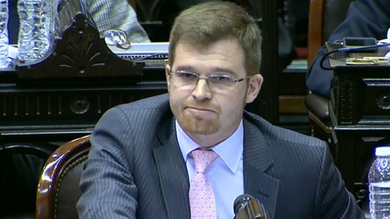 Massot: «El FMI nos está prestando plata para pagar las jubilaciones»