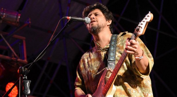 Se cae a pedazos: echaron a Maxi Prietto de «Los Espíritus» por una denuncia de abuso