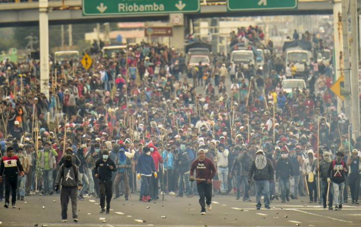 Ecuador: Lenín Moreno decreta toque de queda a raíz de las movilizaciones contra el “paquetazo”