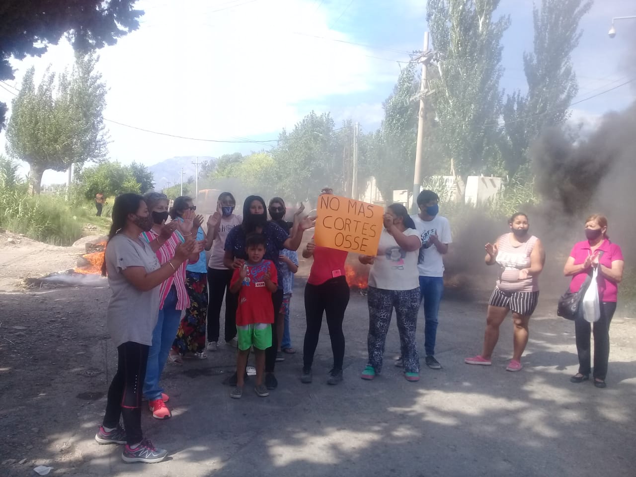 Vecinos denuncian que están sin agua desde navidad.