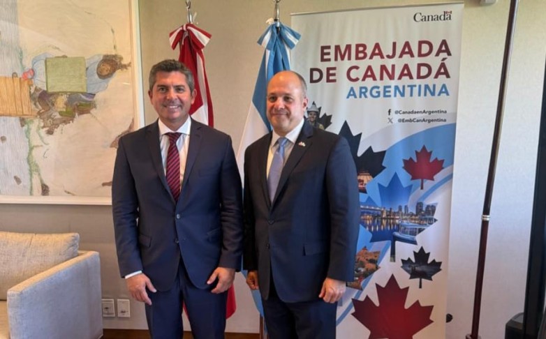 Orrego se reunió con el embajador de Canadá en Argentina