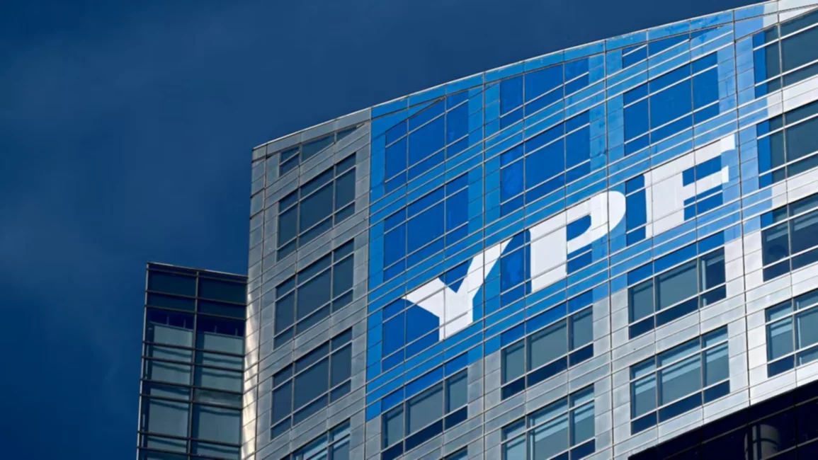 La Cámara de Apelaciones de Nueva York suspendió preventivamente la entrega de las acciones de YPF