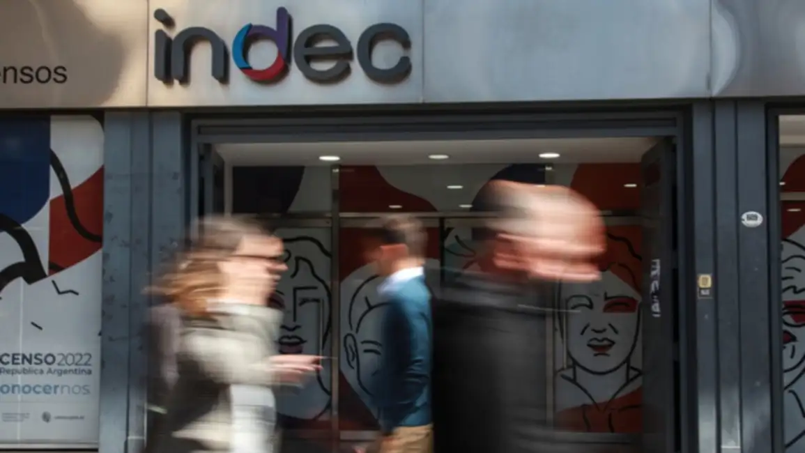 El Gobierno dio salida a dos funcionarios del INDEC y despierta suspicacias