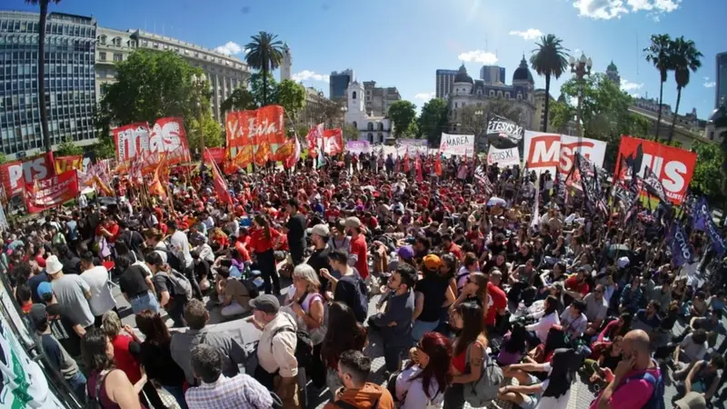 Milei vetó la ley de financiamiento universitario y los gremios anunciaron paro nacional y la tercera Marcha Federal