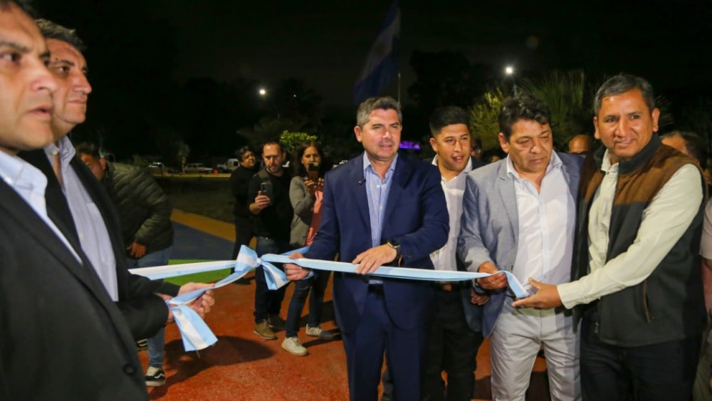 En Zonda: Orrego inauguró una plaza y obras de pavimentación e iluminación