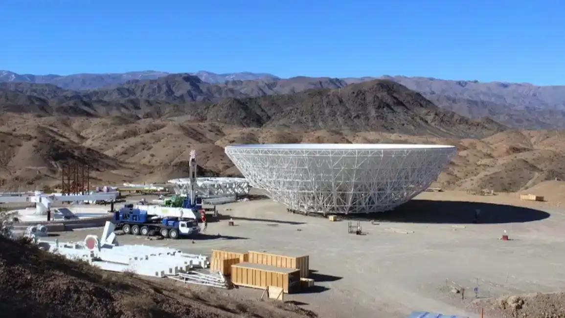 «Relaciones carnales»: el Gobierno de Javier Milei frenó la construcción del radio telescopio por su «amistad» con Trump