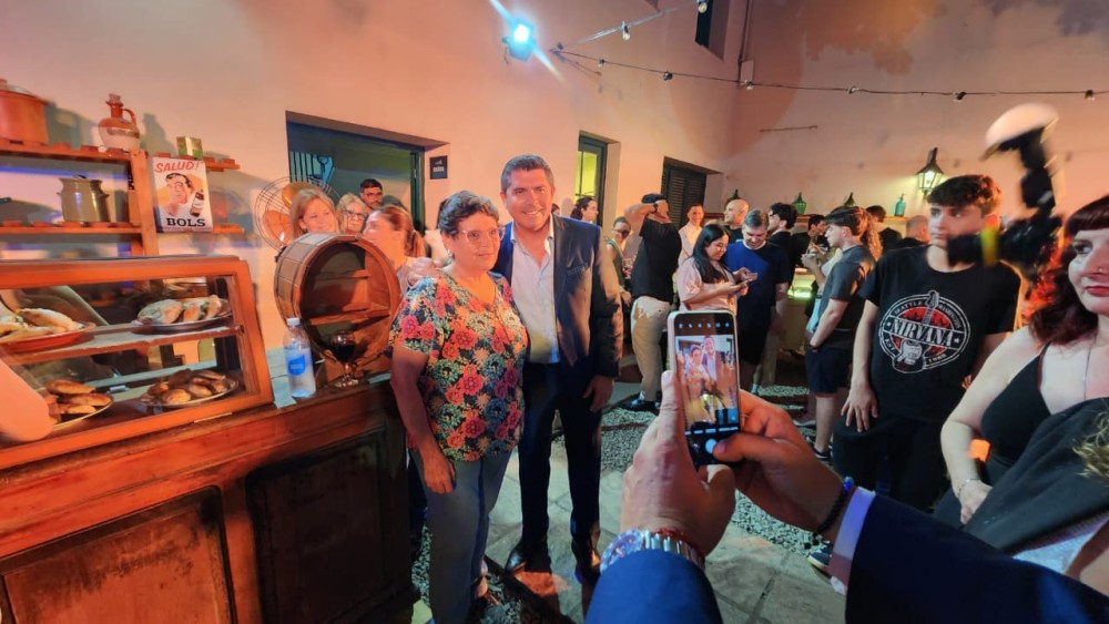 Orrego participó de la apertura de la Noche de la Casa de San Juan en Buenos Aires