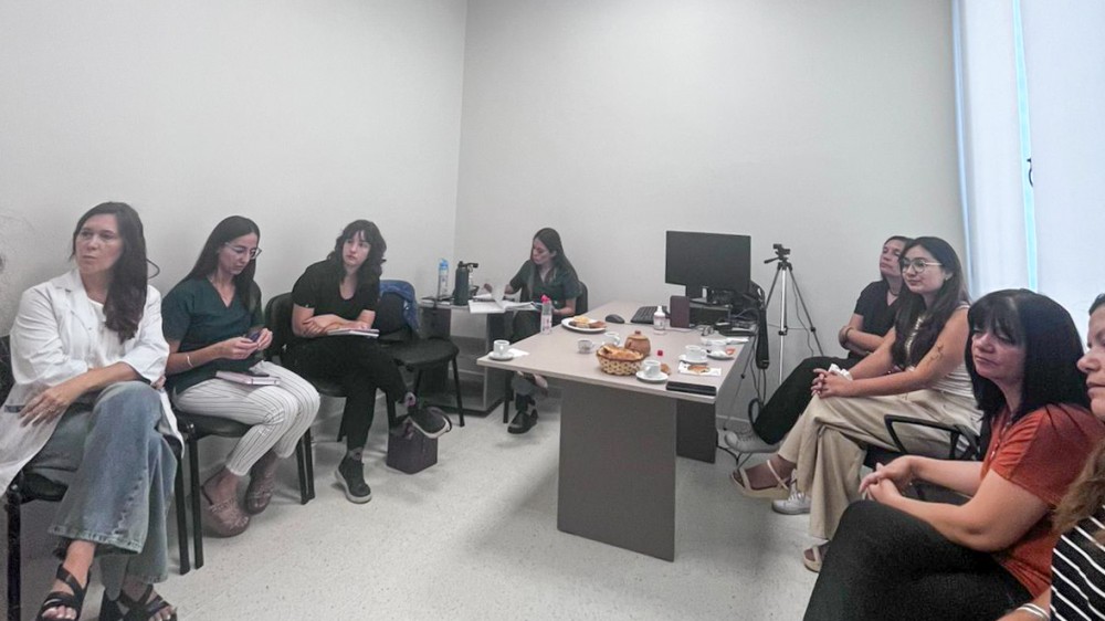 Salud fortalece el trabajo para abordar situaciones de violencia y crisis en salud mental