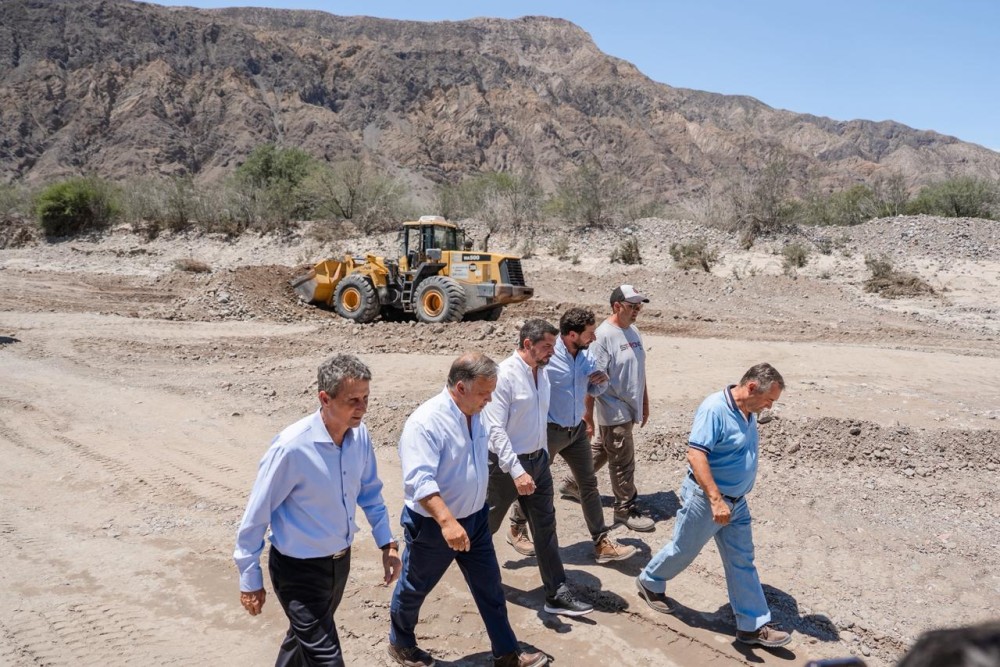 Orrego firmó convenios estratégicos con Nación para mejorar la seguridad vial en rutas nacionales