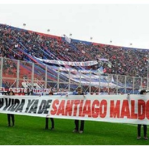 Fútbol para pocos: la TV publicó spot macrista pero censuró la bandera sobre Maldonado