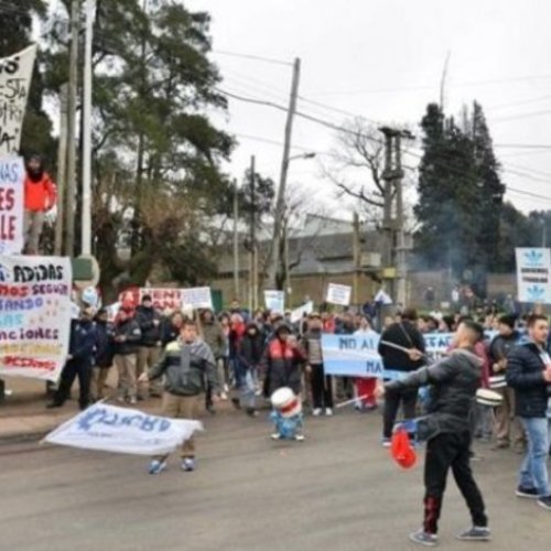 Adidas despidió a 112 trabajadores de la planta de Esteban Echeverría: se suman a los cien trabajadores que fueron echados de la planta a principio de año.