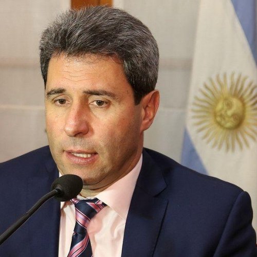 Uñac:»Es un presupuesto que garantiza la salud y la educación»