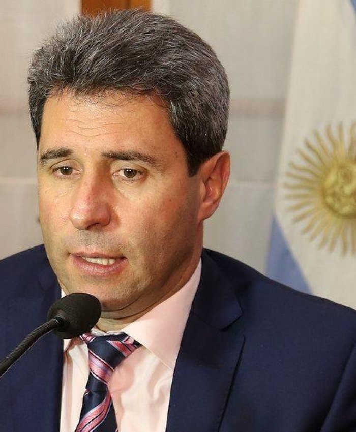 Uñac:»Es un presupuesto que garantiza la salud y la educación»