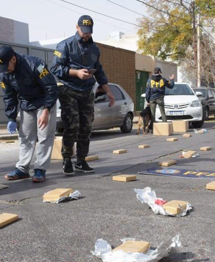 San Juan: encontraron más de 80 kilos de marihuana en el baúl de un auto