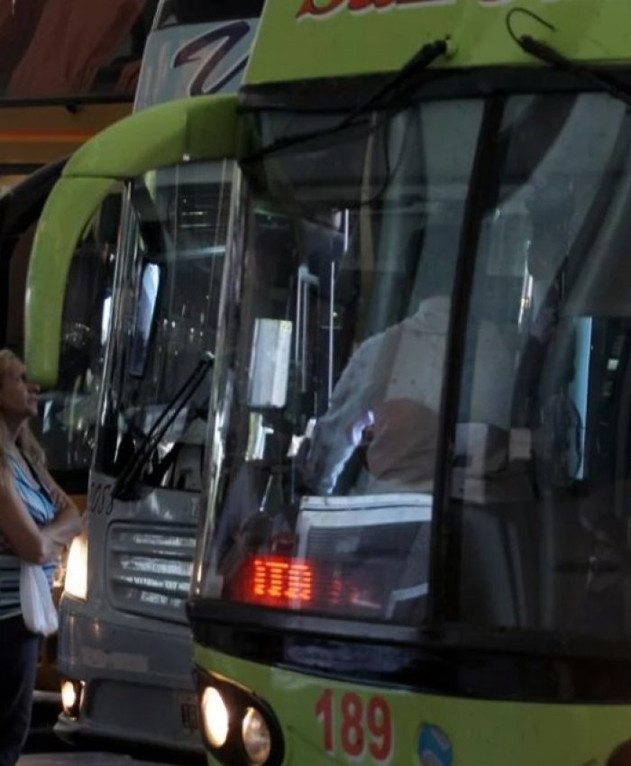 UTA: choferes levantaron el paro de los colectivos de larga distancia