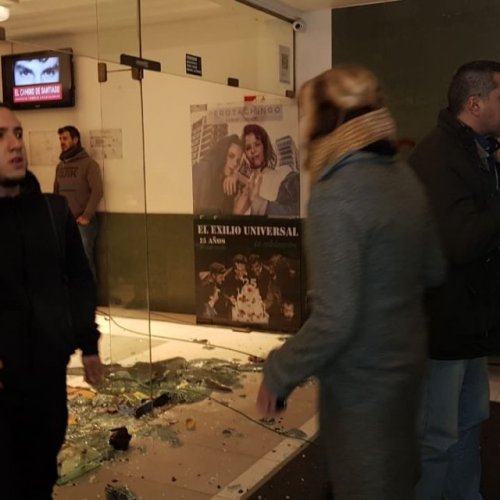 Ataque y violencia en la presentación del documental de Santiago Maldonado