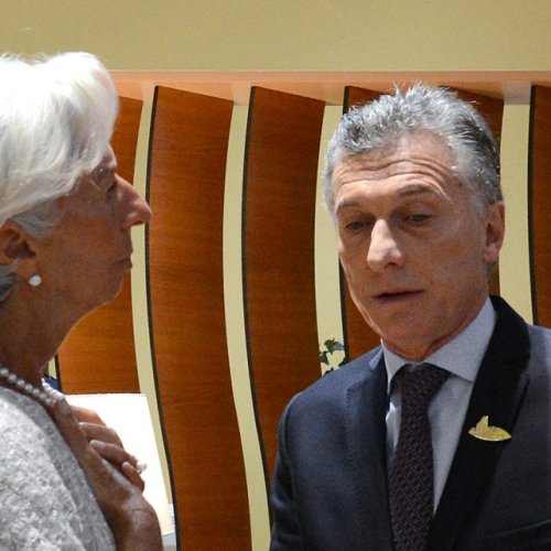 El FMI vuelve a revisar los números del plan económico para aprobar un tercer desembolso