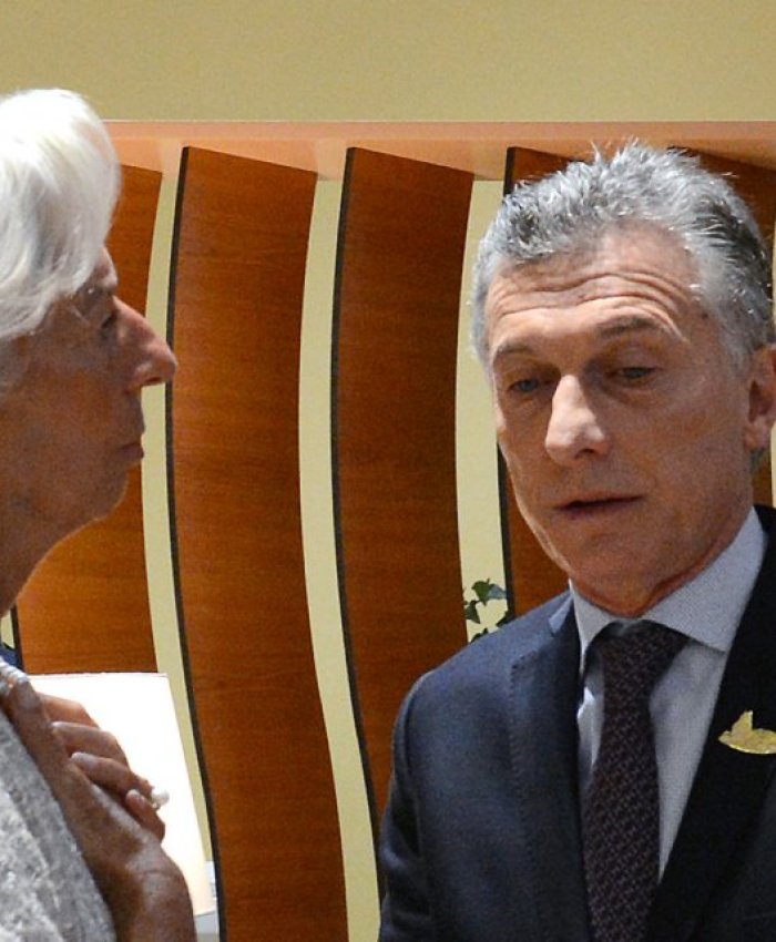 El FMI vuelve a revisar los números del plan económico para aprobar un tercer desembolso