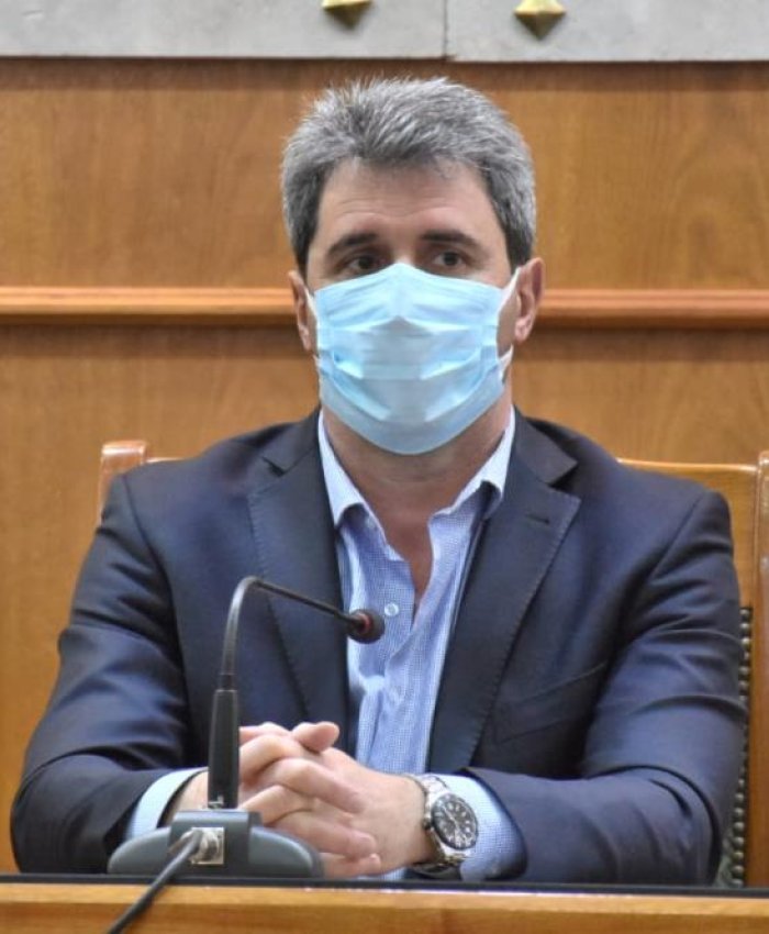 Uñac: «Vamos a seguir en fase 3»