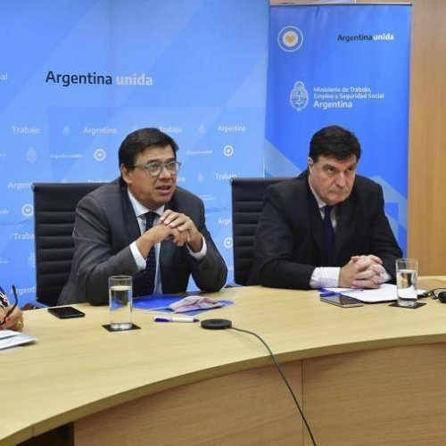 Sindicalistas y empresarios acordaron un nuevo salario mínimo de $47.850