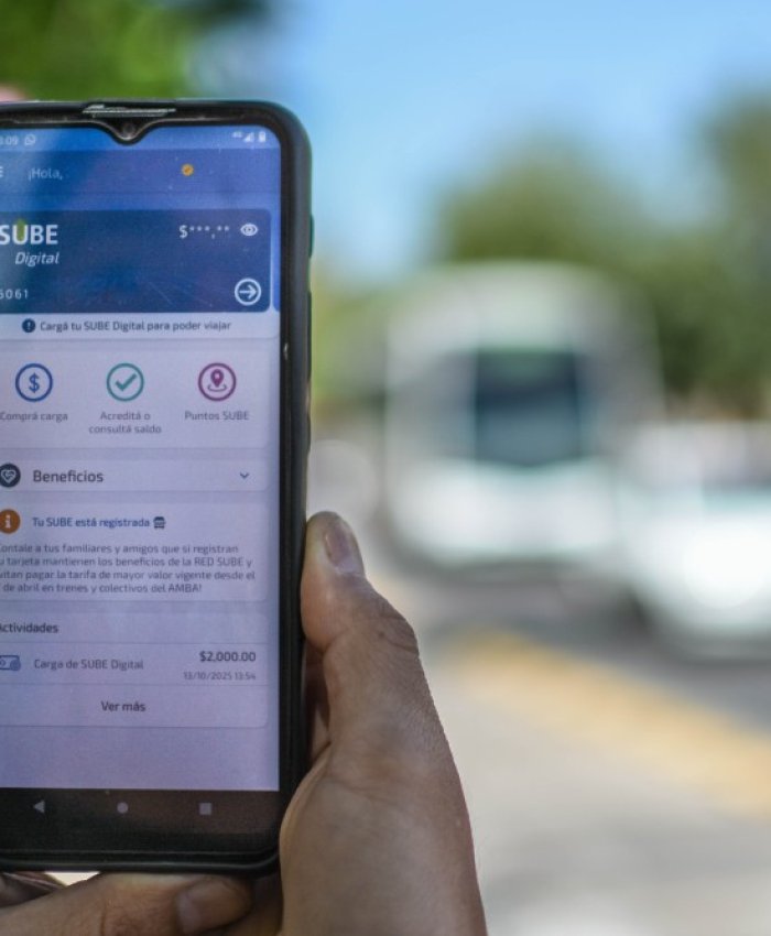 Detallan los pasos para acceder a reintegros al pagar el colectivo con el celular
