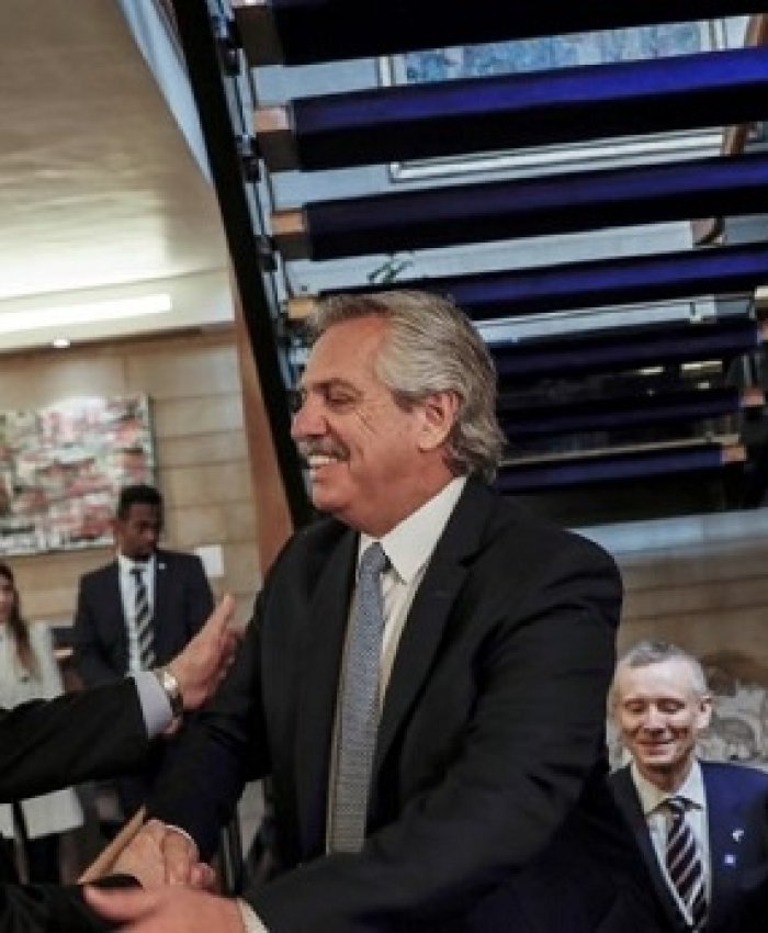 Gira presidencial: Alberto en Alemania «Somos un paciente en terapia intensiva»
