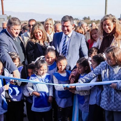 Orrego inauguró un moderno edificio para la educación inicial en 25 de Mayo