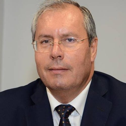 El Diputado Olivares de la UCR fue baleado en Congreso