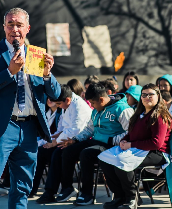 El vicegobernador Fabián Martín llevó San Juan Escribe a la Escuela Ernesto Bavio