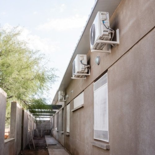 Realizaron mejoras integrales en más de 450 edificios escolares durante 2025