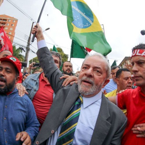 Lula fue condenado a casi 13 años de prisión de cárcel por delitos de corrupción