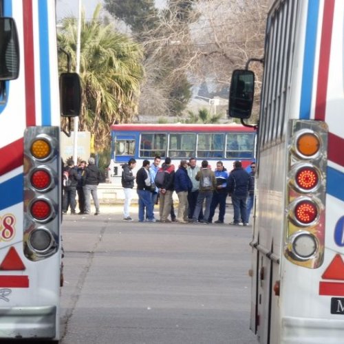 Paro de colectivos: la UTA ratificó la medida de fuerza