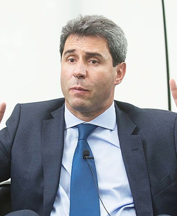 Uñac: un gobernador opositor que se posiciona para concretar el armado de unidad de cara al 2019