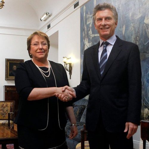 Macri llegó a Chile para reunirse con Bachelet