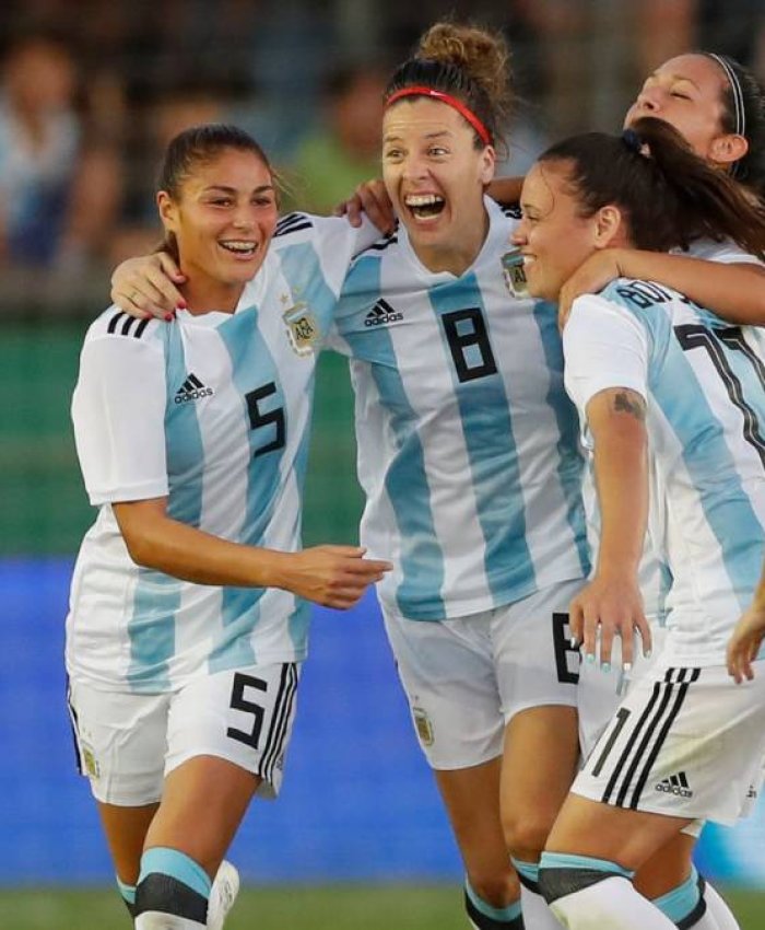 Vamos las pibas: hoy debuta la Selección de Fútbol femenina