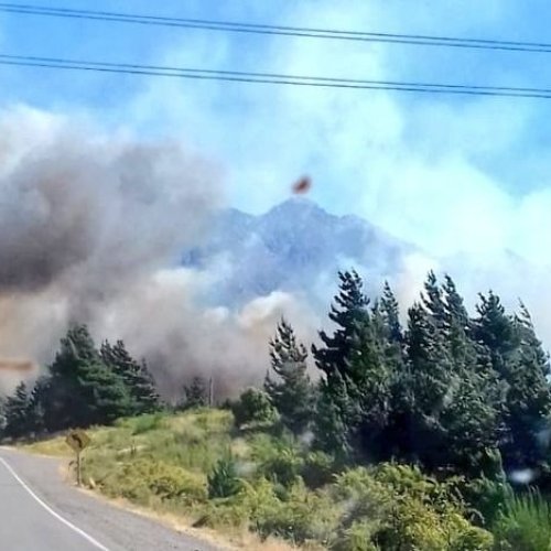 Chubut: sigue el combate del fuego en Epuyén