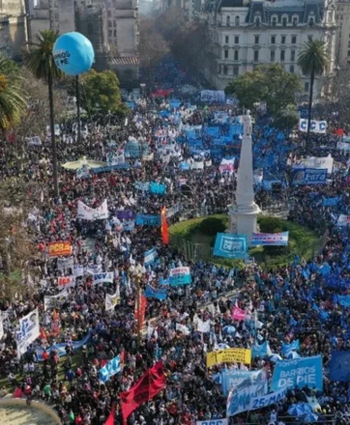 1RO DE MAYO: anuncian más de 300 mil personas en la 9 de Julio para apoyar al gobierno