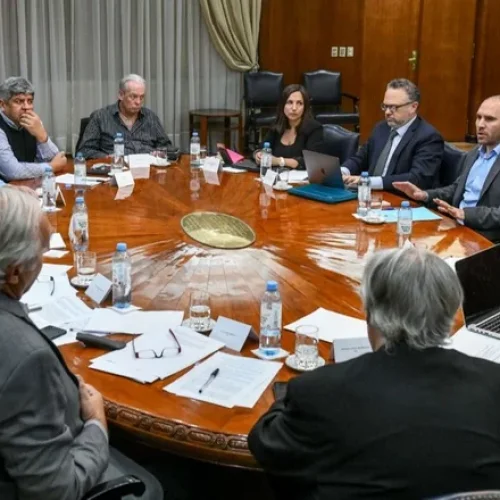 Gobierno Nacional: adelantó el aumento del salario mínimo, será de $47.850 a partir de agosto