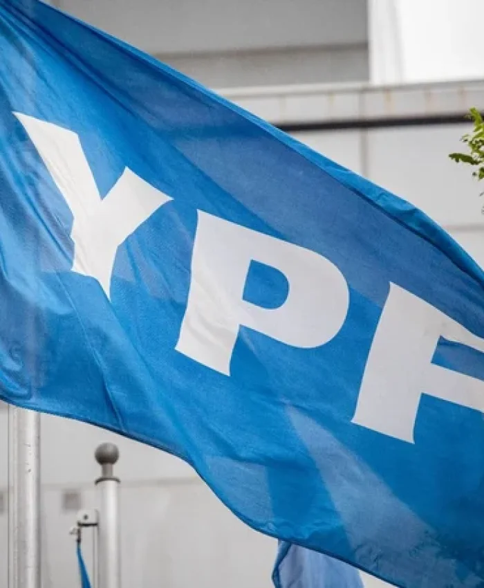 YPF: la justicia de Estados Unidos ordenó transferir el 51% de las acciones a demandantes