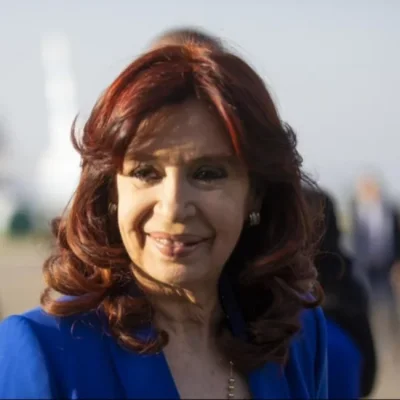 Cristina Kirchner alertó que el nuevo acuerdo con el FMI solo traerá «ajuste, endeudamiento y negocio para unos pocos»
