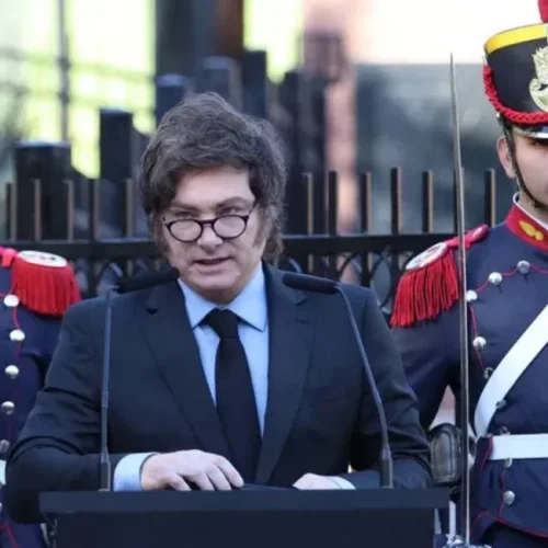 Milei fue declarado «persona no grata» en Ushuaia por su discurso sobre Malvinas donde desconoció la soberanía Argentina