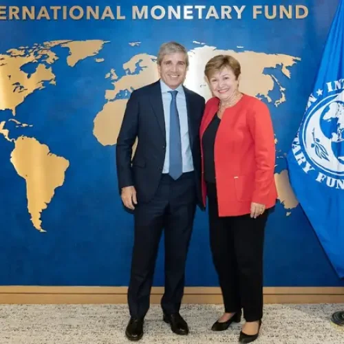 MAS “ESFUERZO” PARA LOS TRABAJADORES: el FMI propone subir el monotributo y que más empleados paguen ganancias