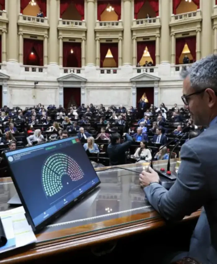 MILEI SE COME DERROTA HISTORICA: Diputados bajó los vetos al Garrahan y universidades