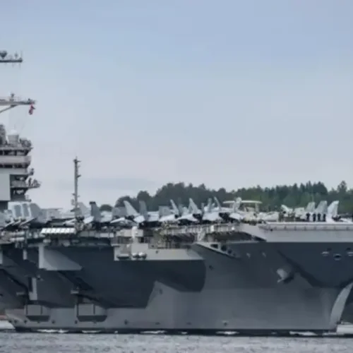 Venezuela eleva la alerta militar por la llegada al Caribe del portaaviones más poderoso de Estados Unidos