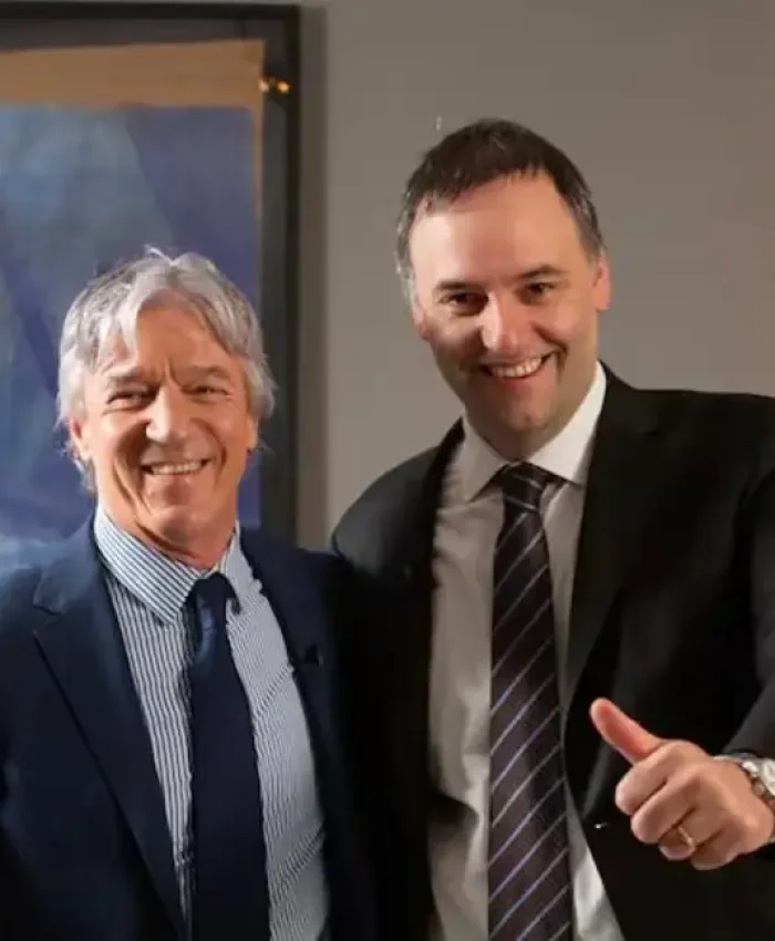 La Policía de Seguridad Aeroportuaria allanó la Televisión Pública en busca de contratos de la productora que pagó el viaje de Manuel Adorni a Punta del Este