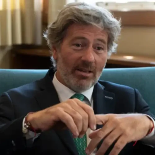 El ministro de Justicia de la Nación, Juan Bautista Mahiques, nombró a su hermano como jefe de Gabinete