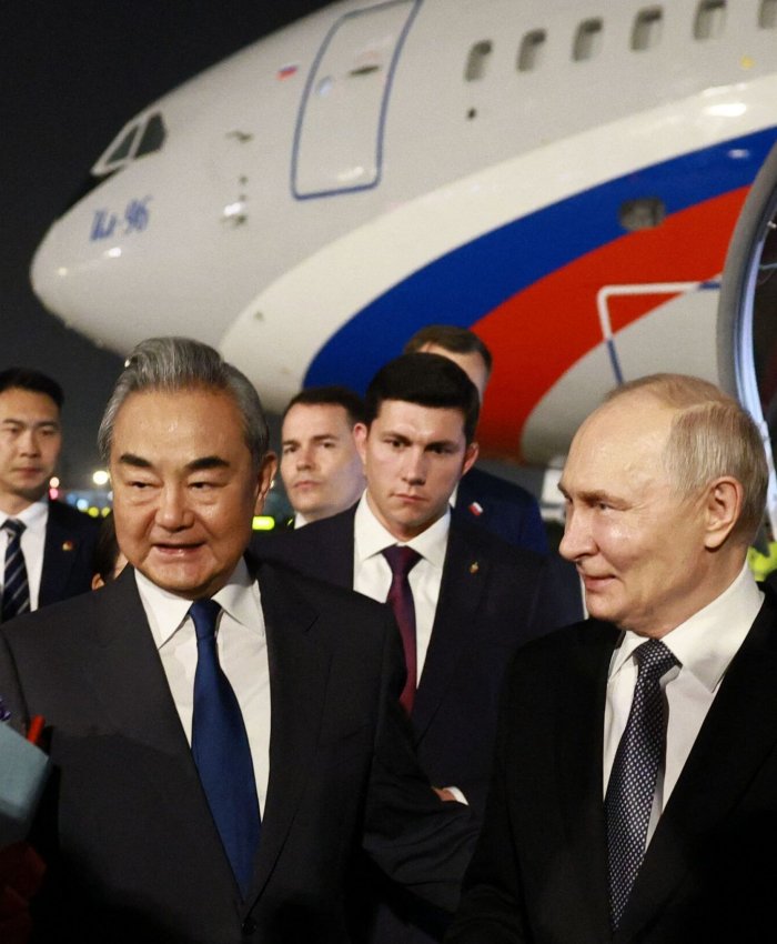 El presidente ruso Vladimir Putin llega a China para una visita de dos días centrada en conversaciones con el presidente Xi Jinping