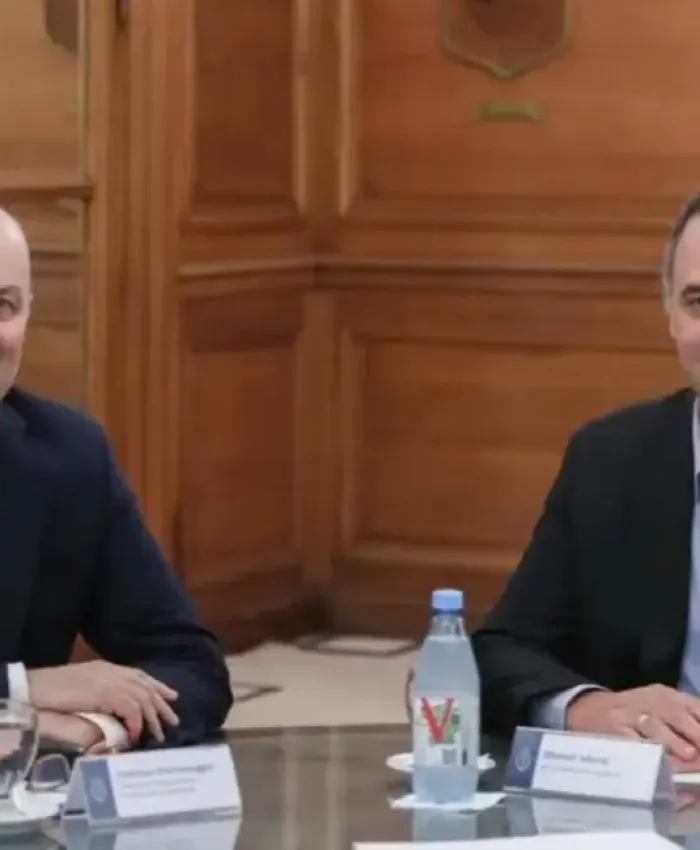 LA CASTA ONFIRE: Manuel Adorni y Federico Sturzenegger también adhirieron a la «Inocencia Fiscal», el régimen que garantiza la impunidad